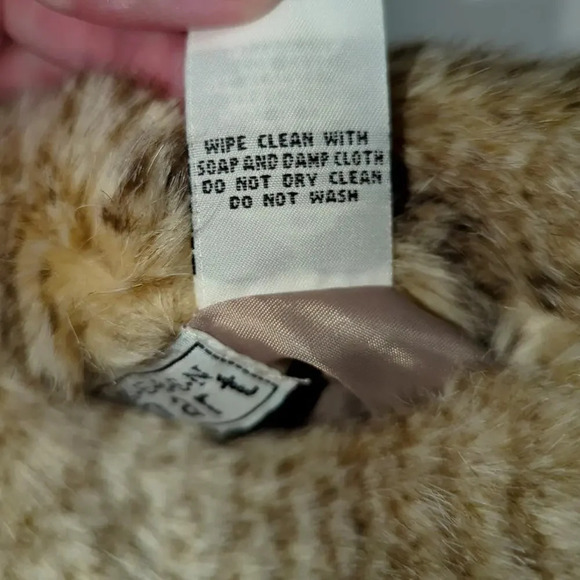 Keren Hart Faux Fur Leather Reversible Vest with Pockets Animal Print Size Small - Picture 14 of 16